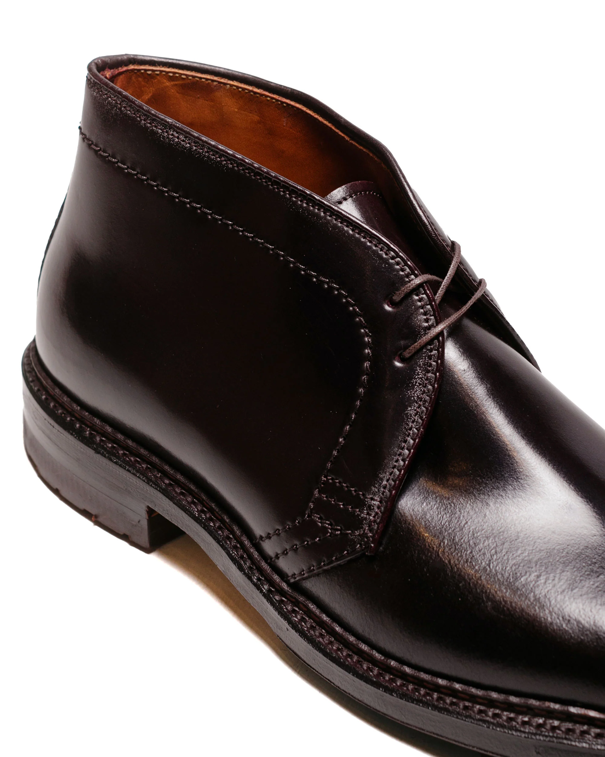 Alden Chukka with Commando Sole Colour 8 Shell Cordovan 1339C - Image 3