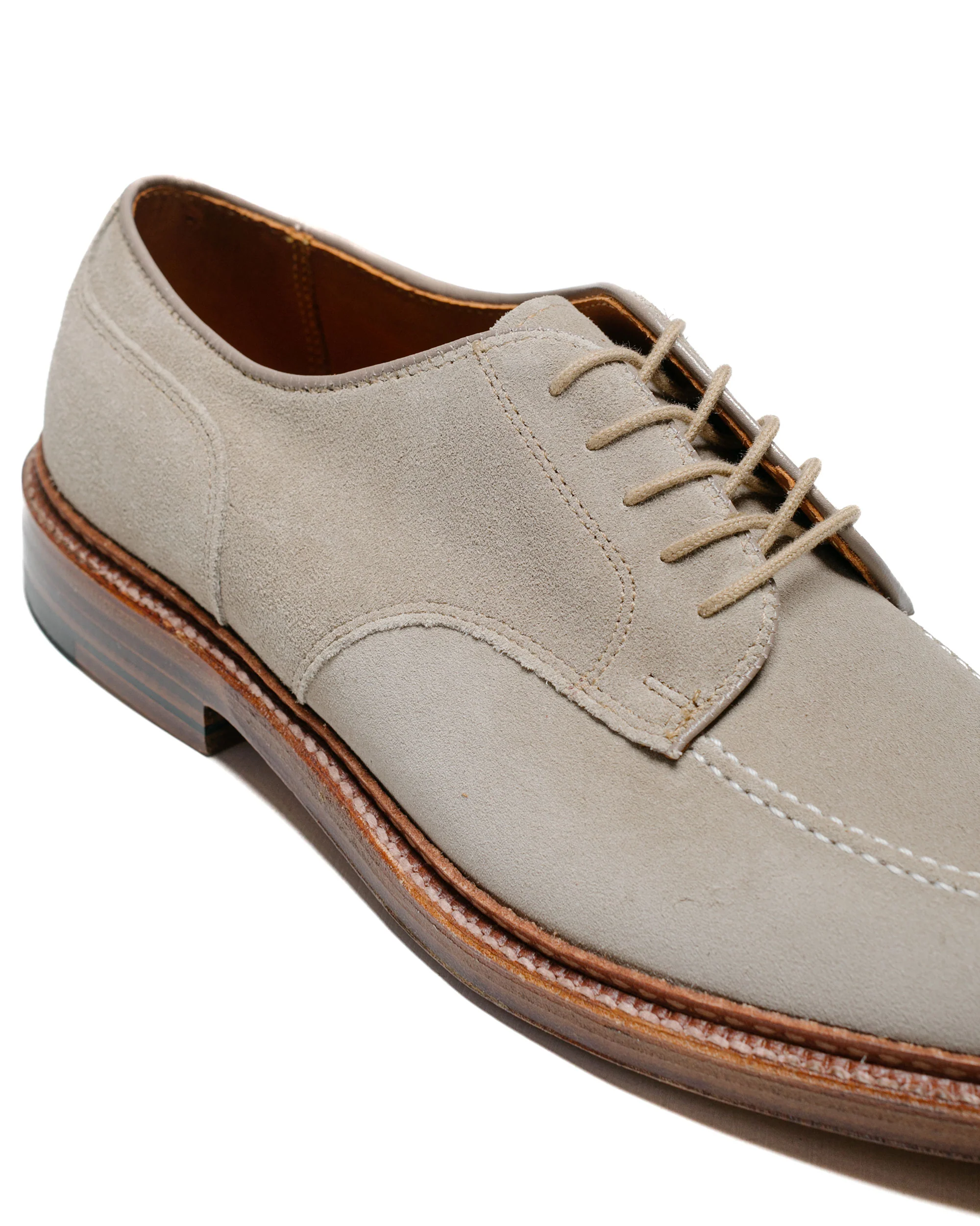 Alden Mocc Toe Blucher Milkshake Suede 24088 - Image 3
