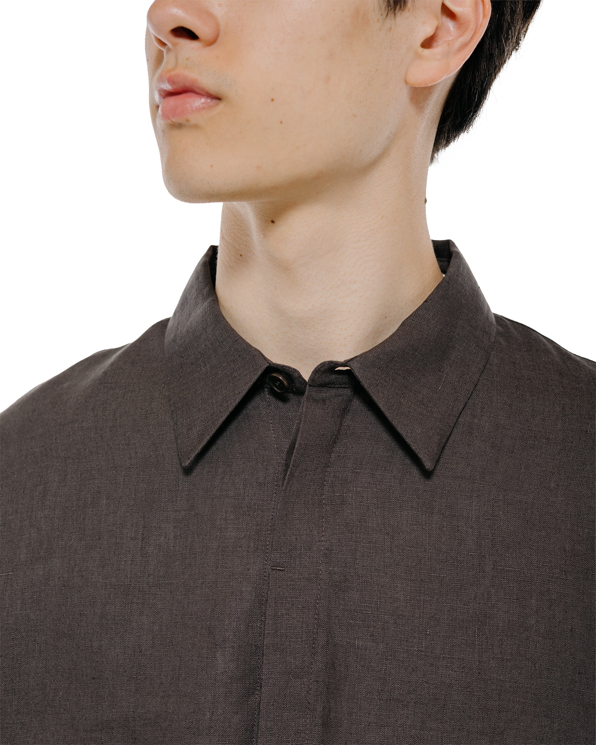 Amomento Linen Oversized Shirt Khaki Grey - Image 3
