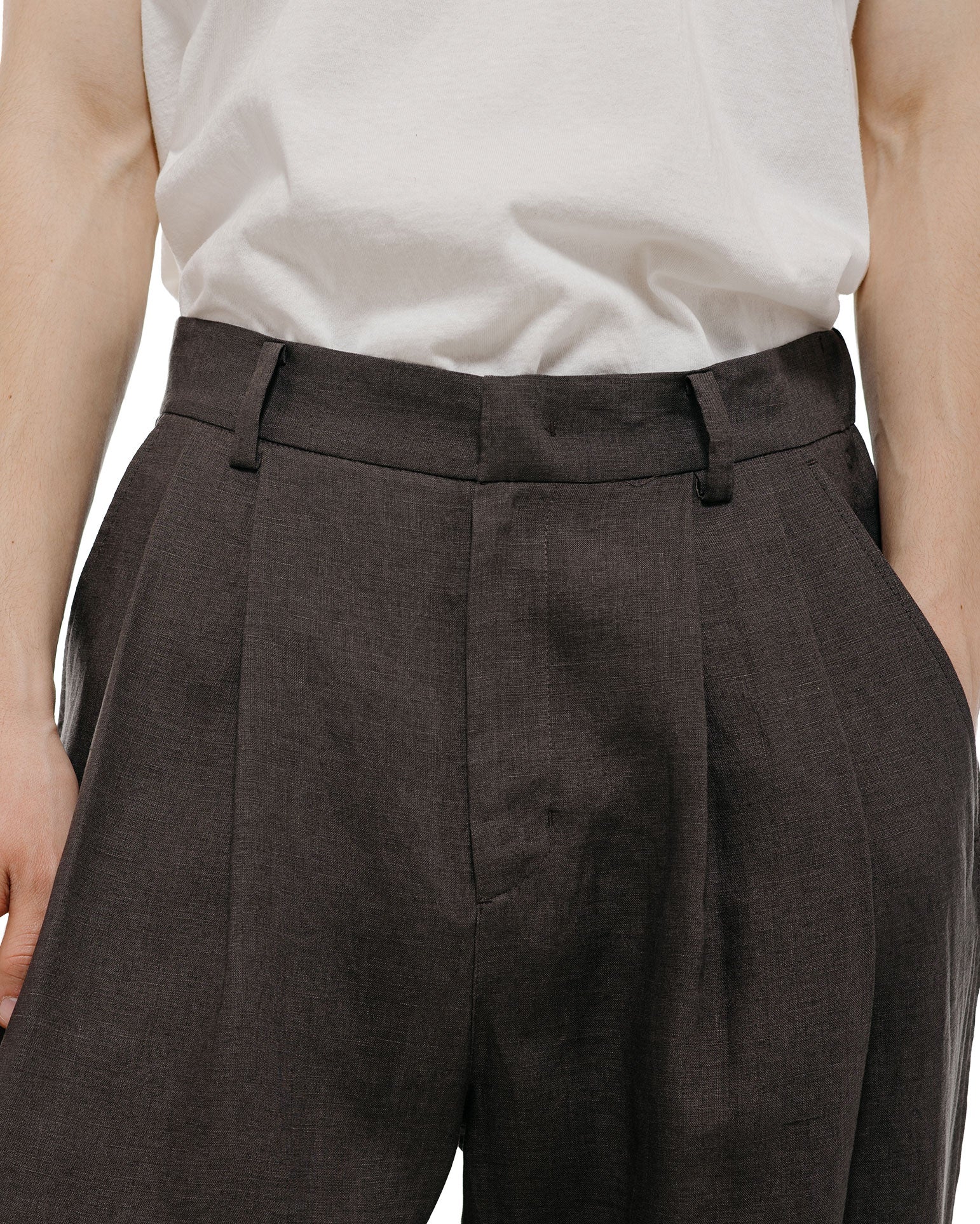 Amomento Linen Two Tuck Wide Pants Khaki Grey - Image 3