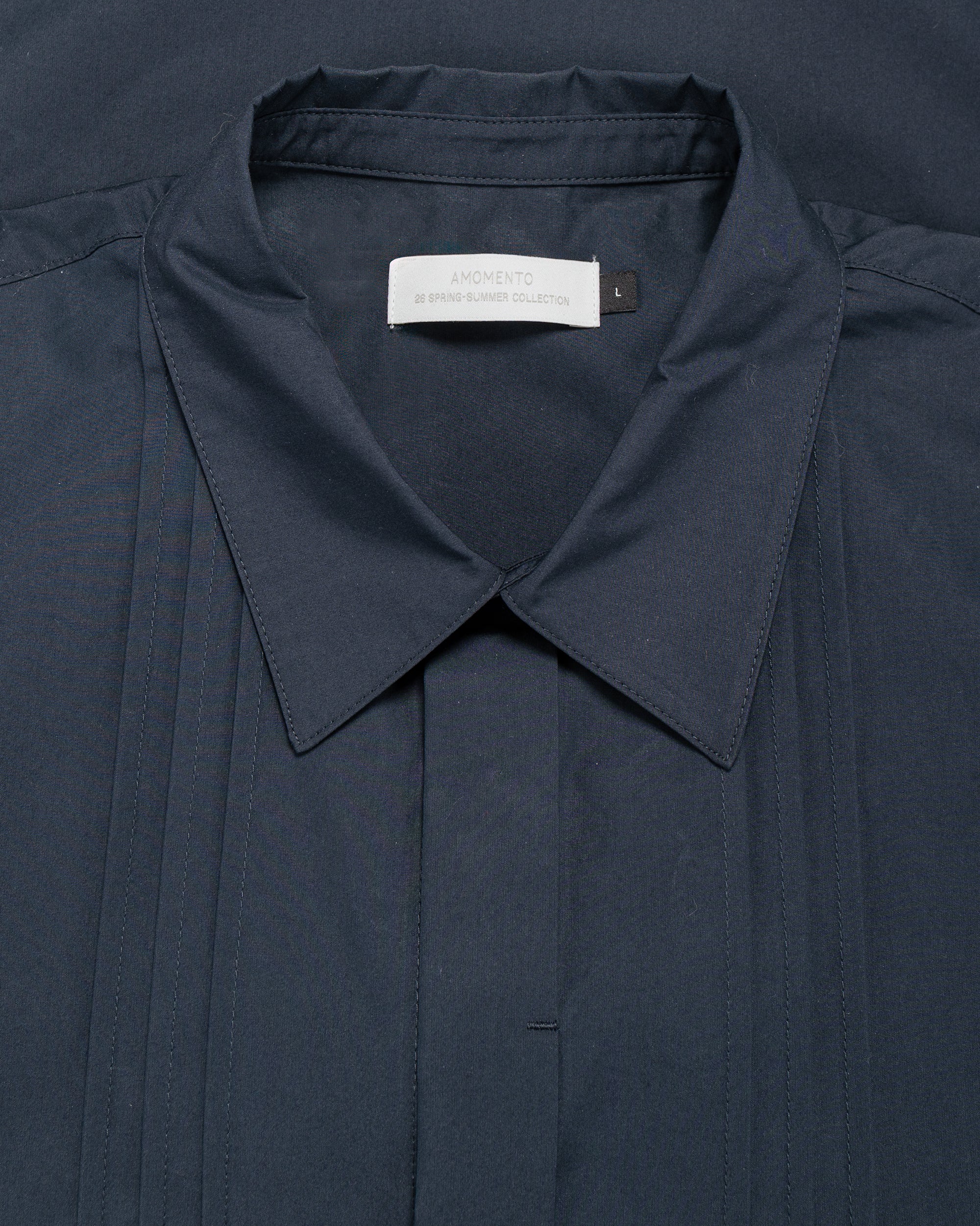 Amomento Pleated Shirt Navy - Image 5