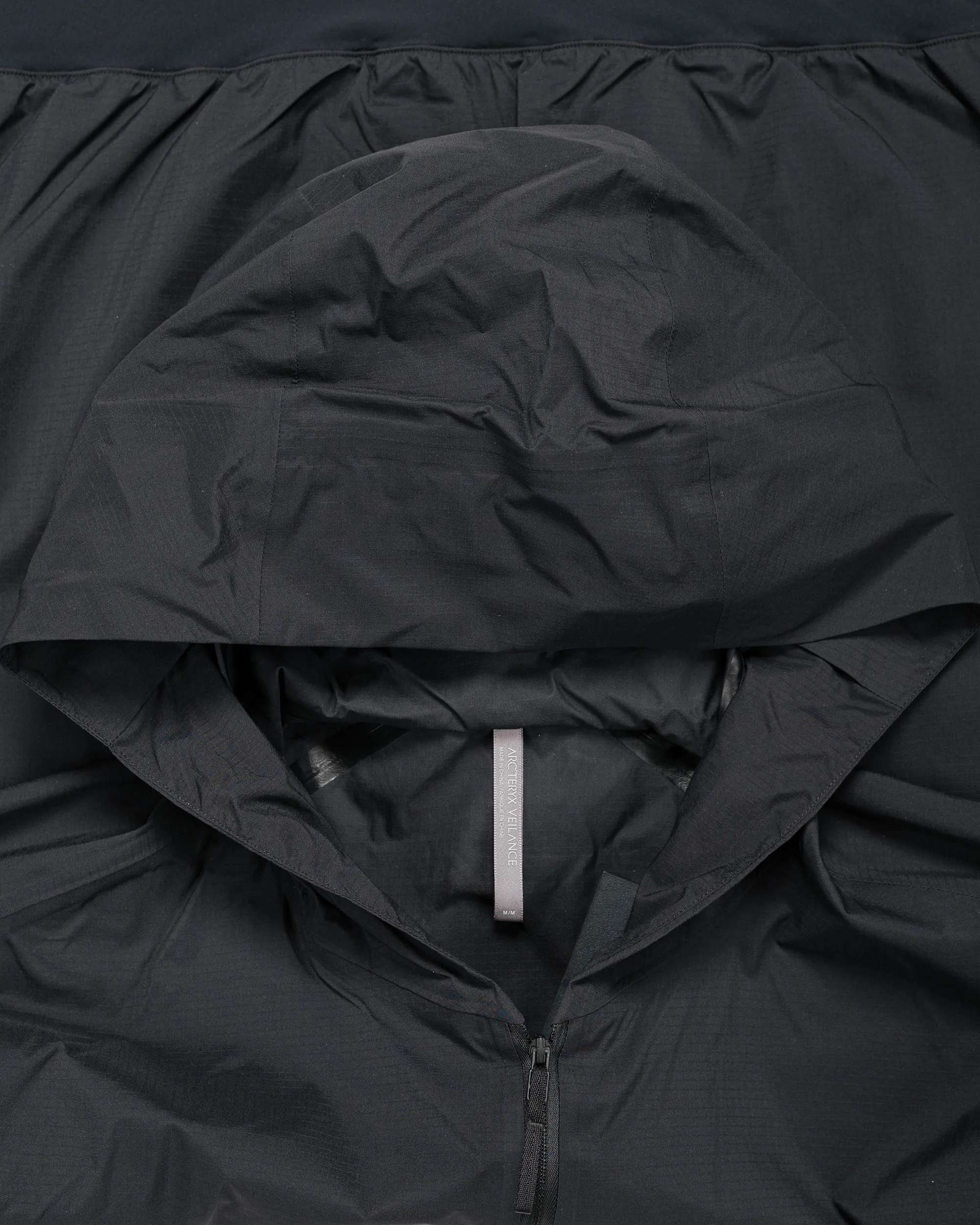 Arc'teryx Veilance Demlo Hoody Black - Image 5