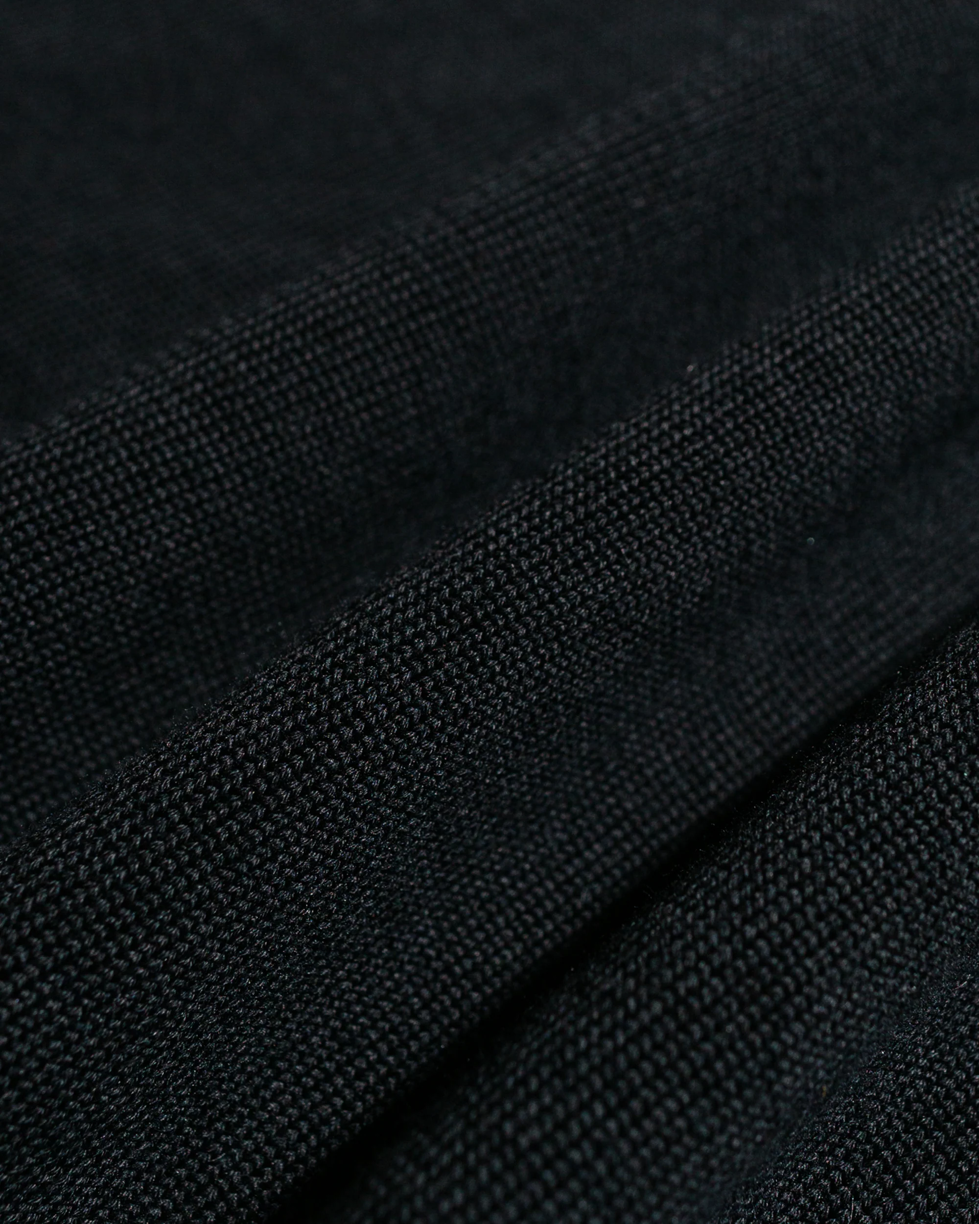 Batoner The Sea Island Cotton V Neck Black - Image 6