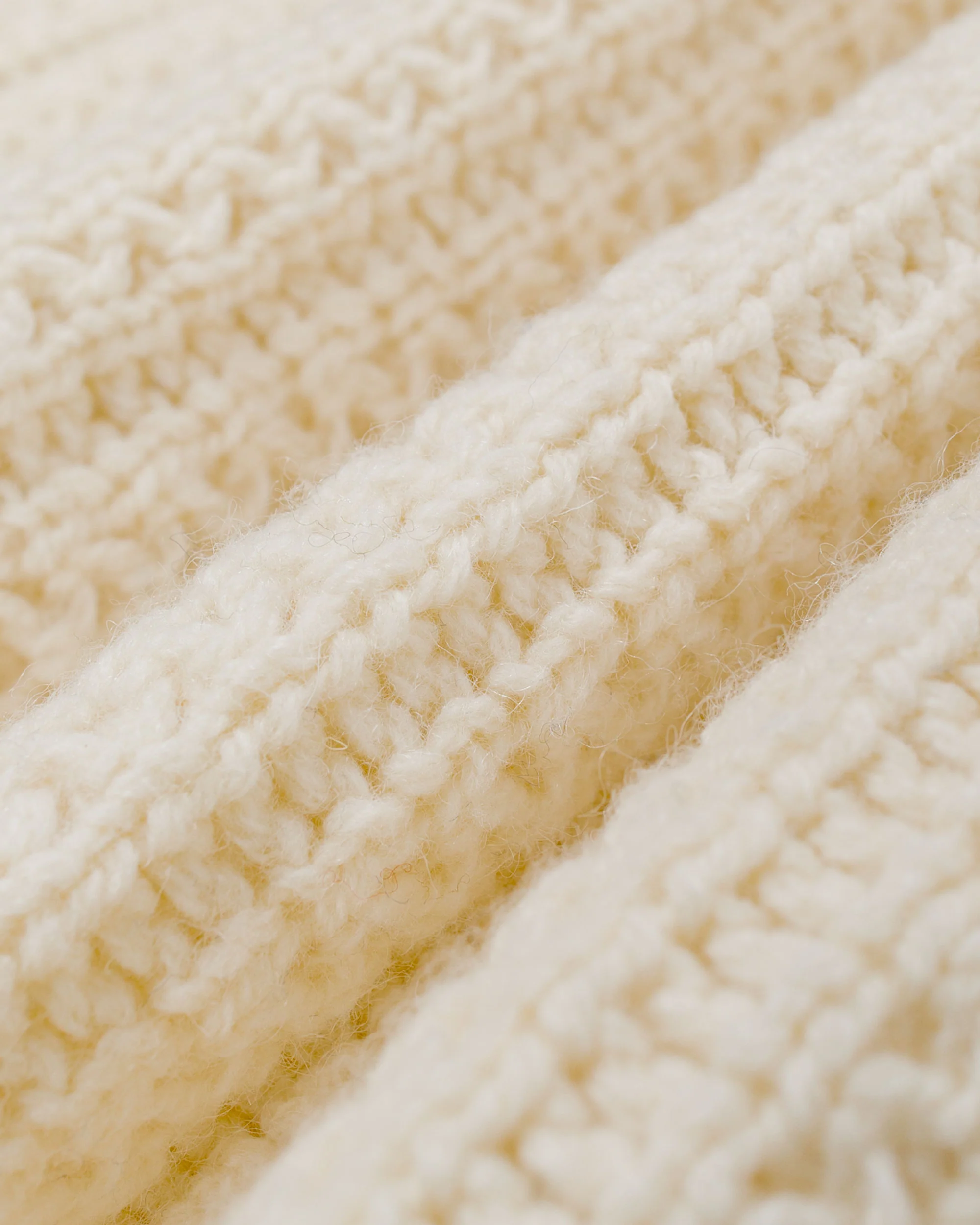 Beams Plus Hem Line Cardigan White - Image 6