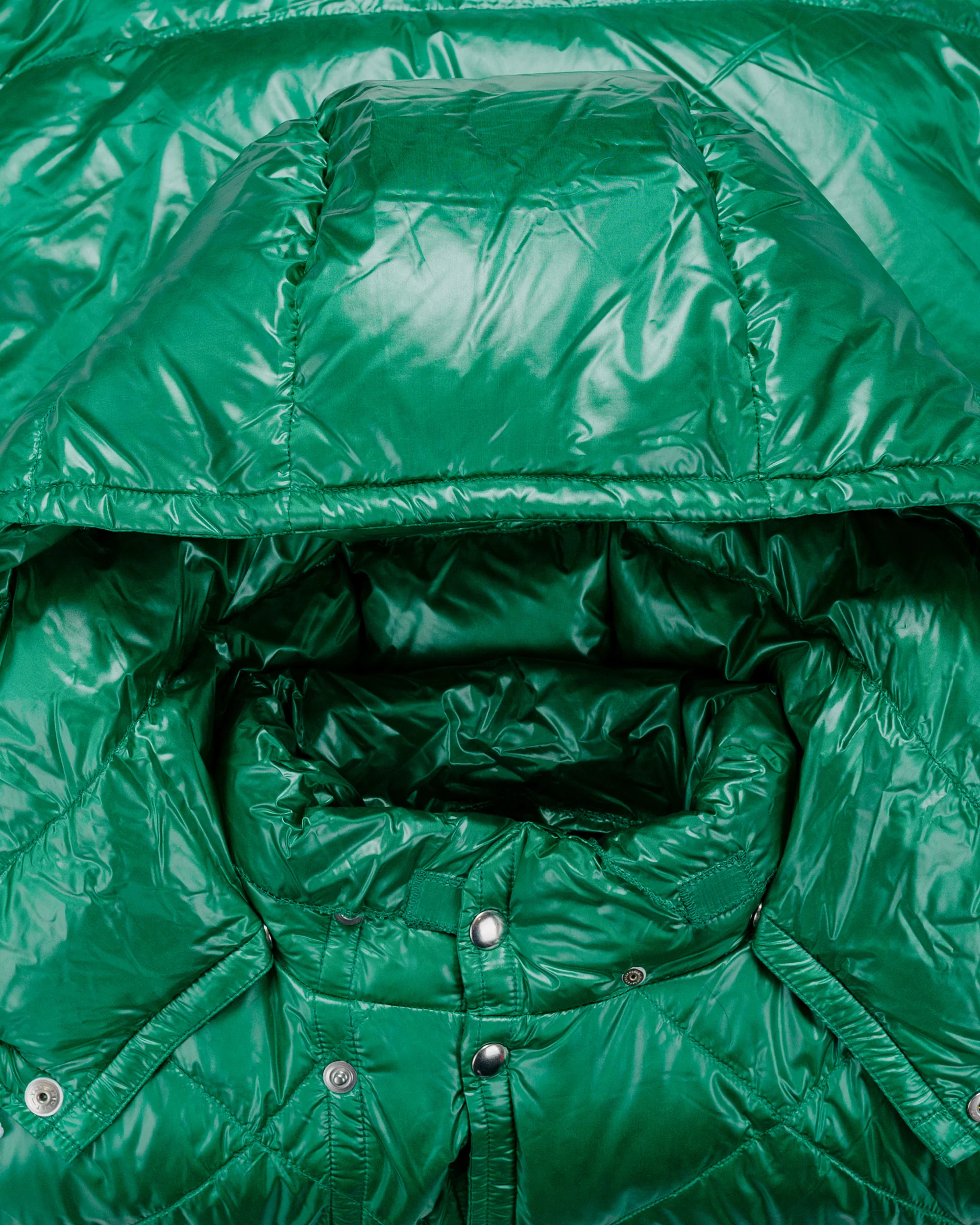 Beams Plus Raglan Sleeve Expedition Down Parka Green - Image 6