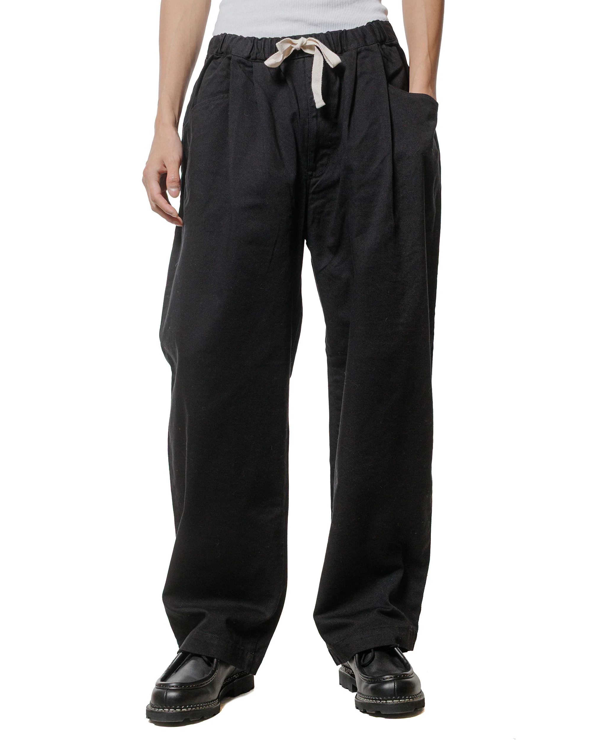 Danton 10/- Loose Chino Tuck Pants Black - Image 2