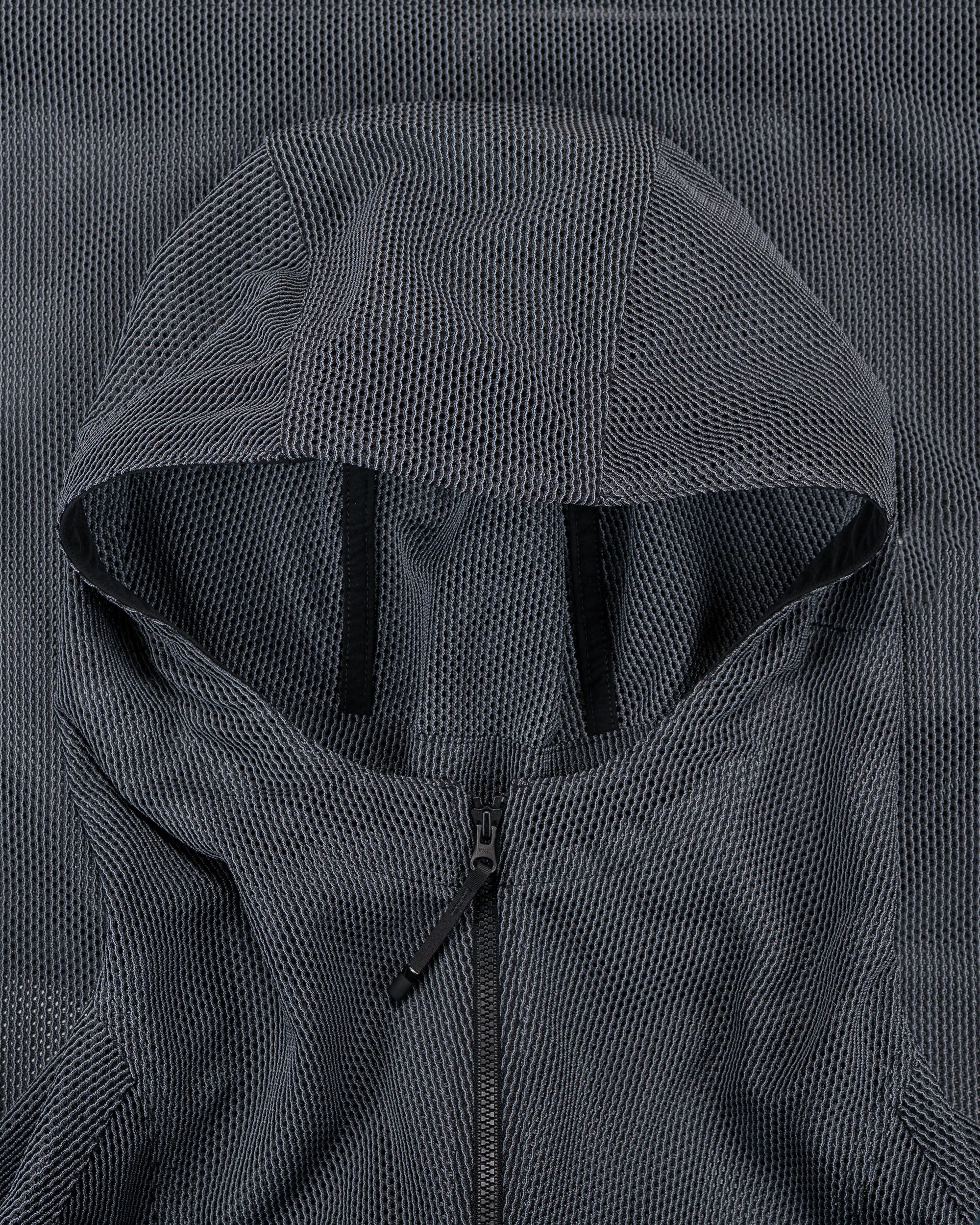 Goldwin Tonalith Mesh Hooded Jacket Black - Image 5