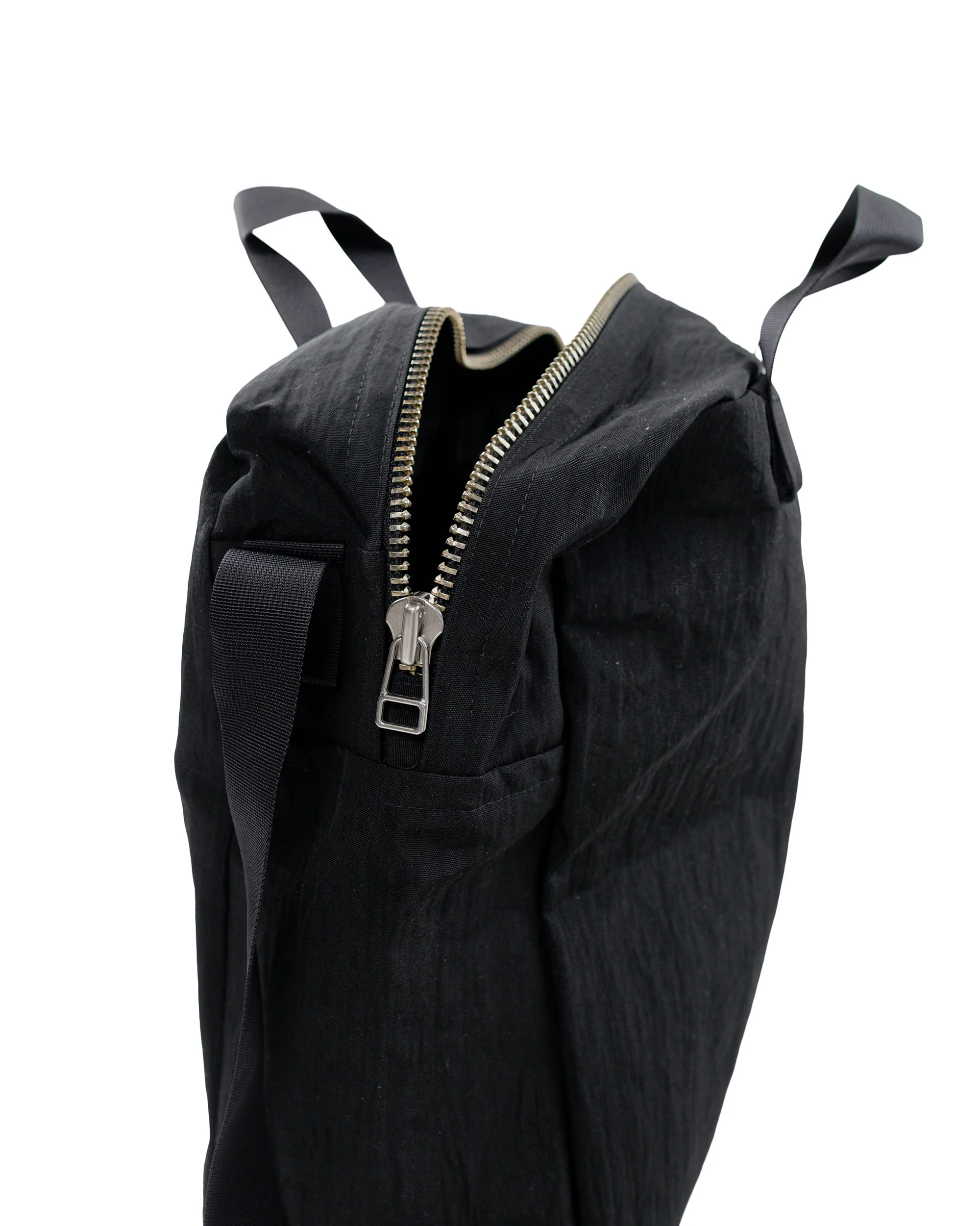 MAN-TLE R0B0 'Zip Tote' Black Nylon - Image 4