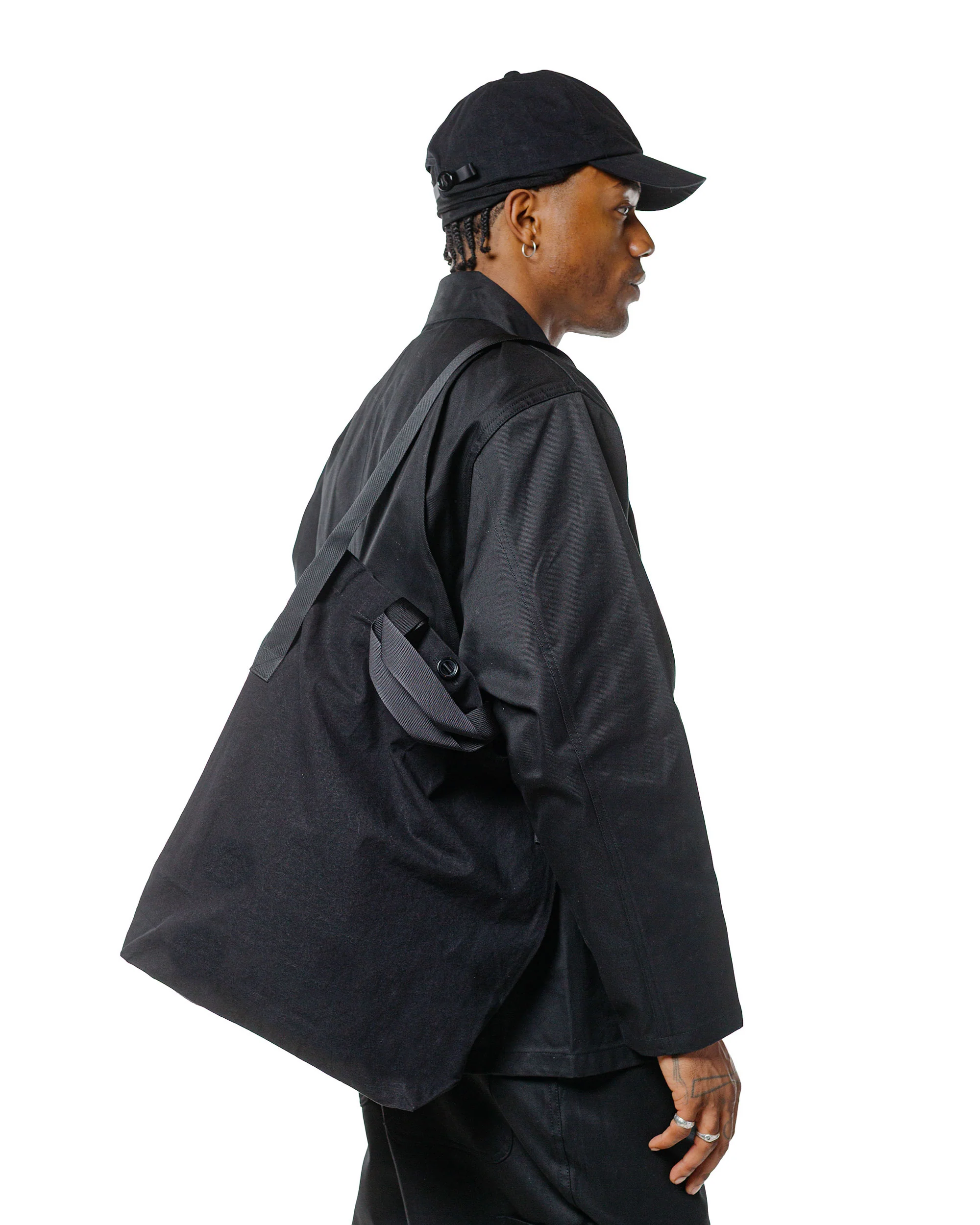 MAN-TLE R0B1 'Multi Handle Tote' Black Wax - Image 2