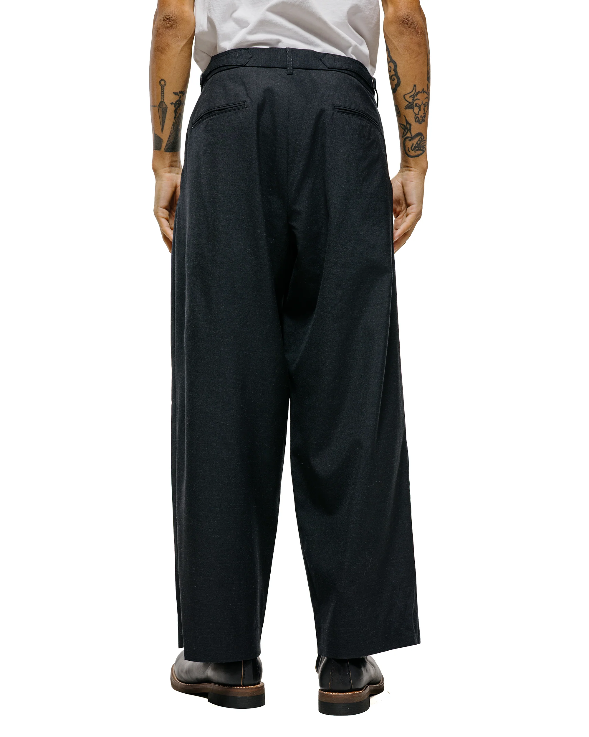 marka Two Tuck Baggy Trousers 2/72 Wool Tropical Washer Chambray Black - Image 3