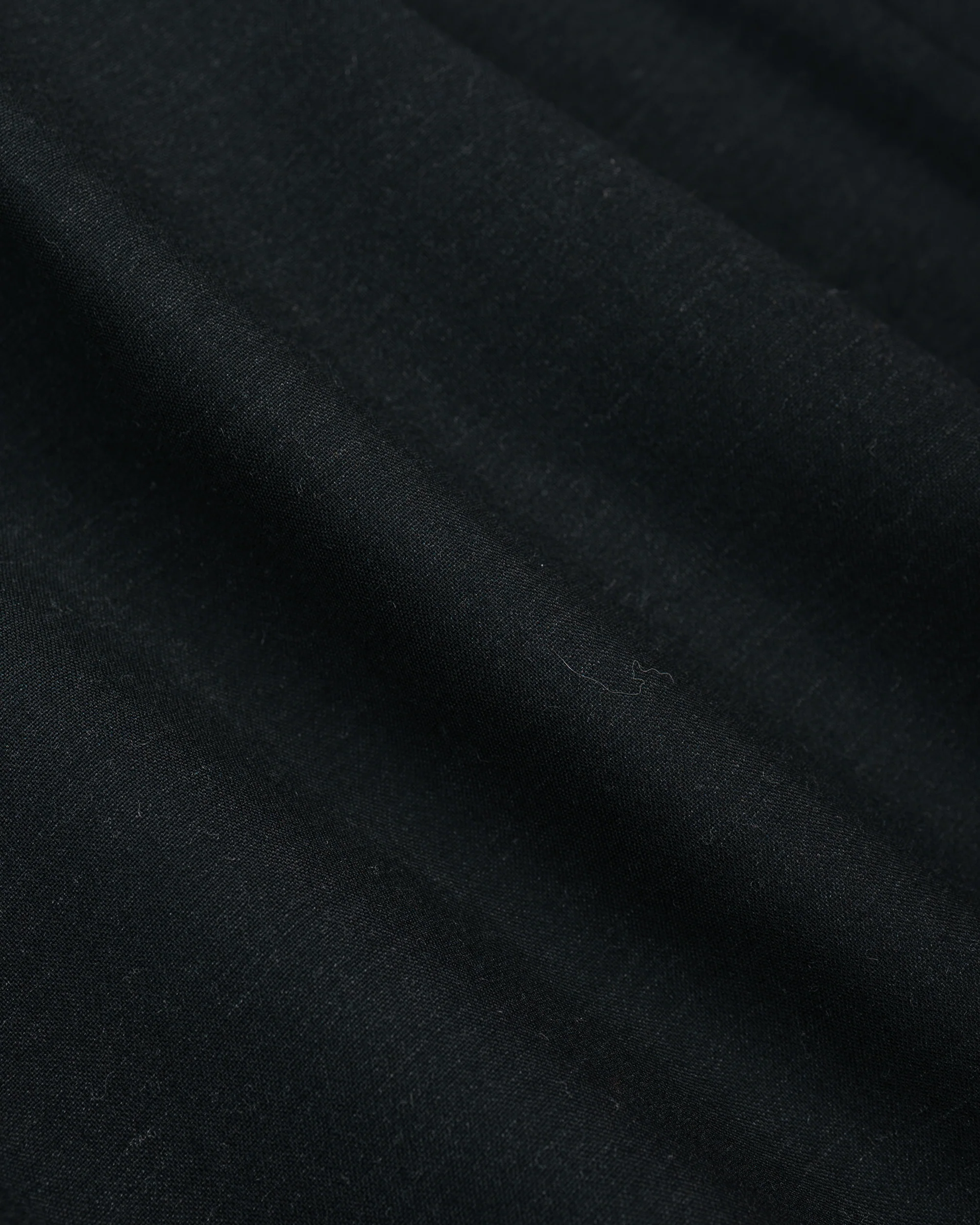 marka Two Tuck Baggy Trousers 2/72 Wool Tropical Washer Chambray Black - Image 6