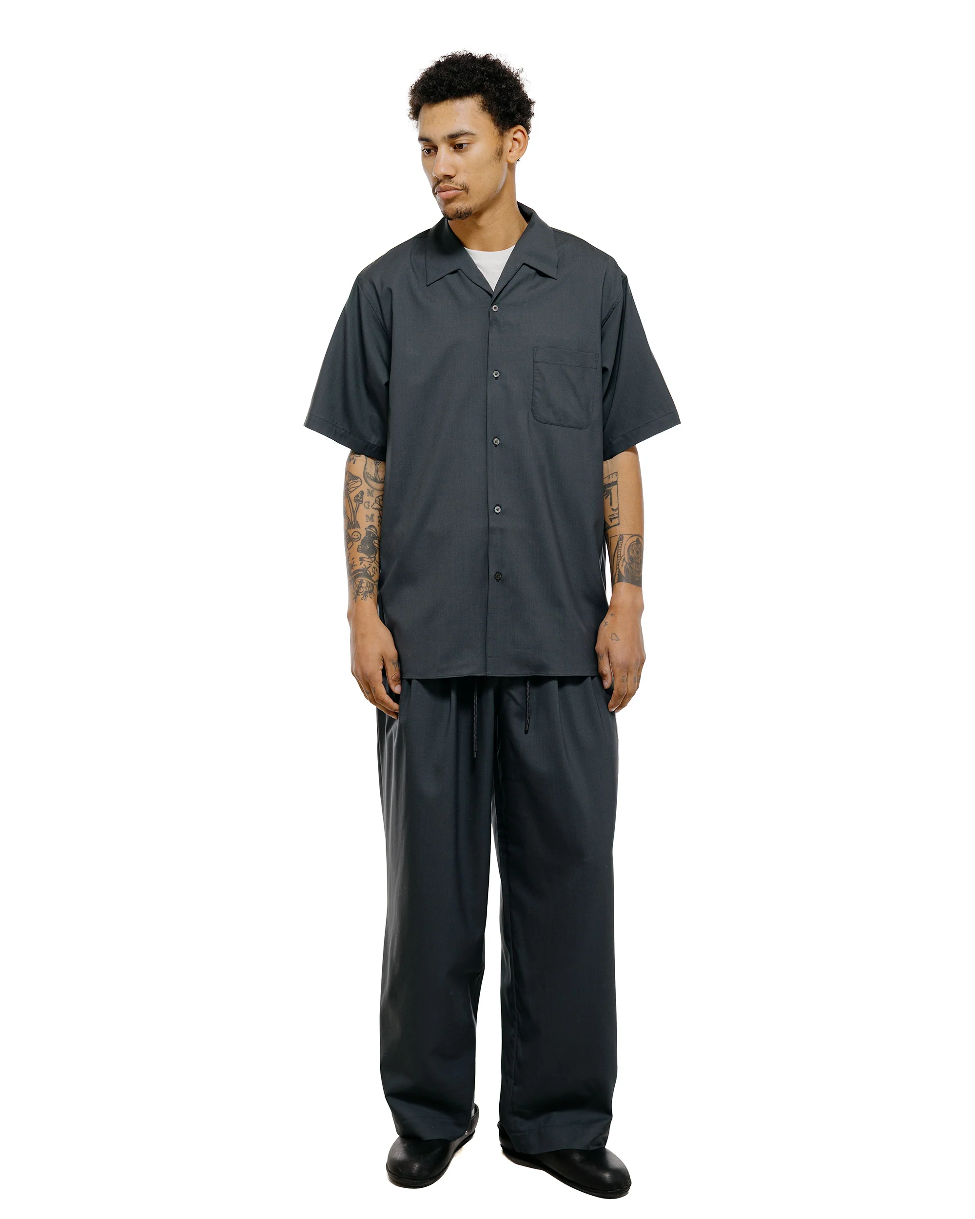 MARKAWARE Italian Open Collar S/S Shirt Organic Wool 2/80 Tropical Charcoal - Image 4
