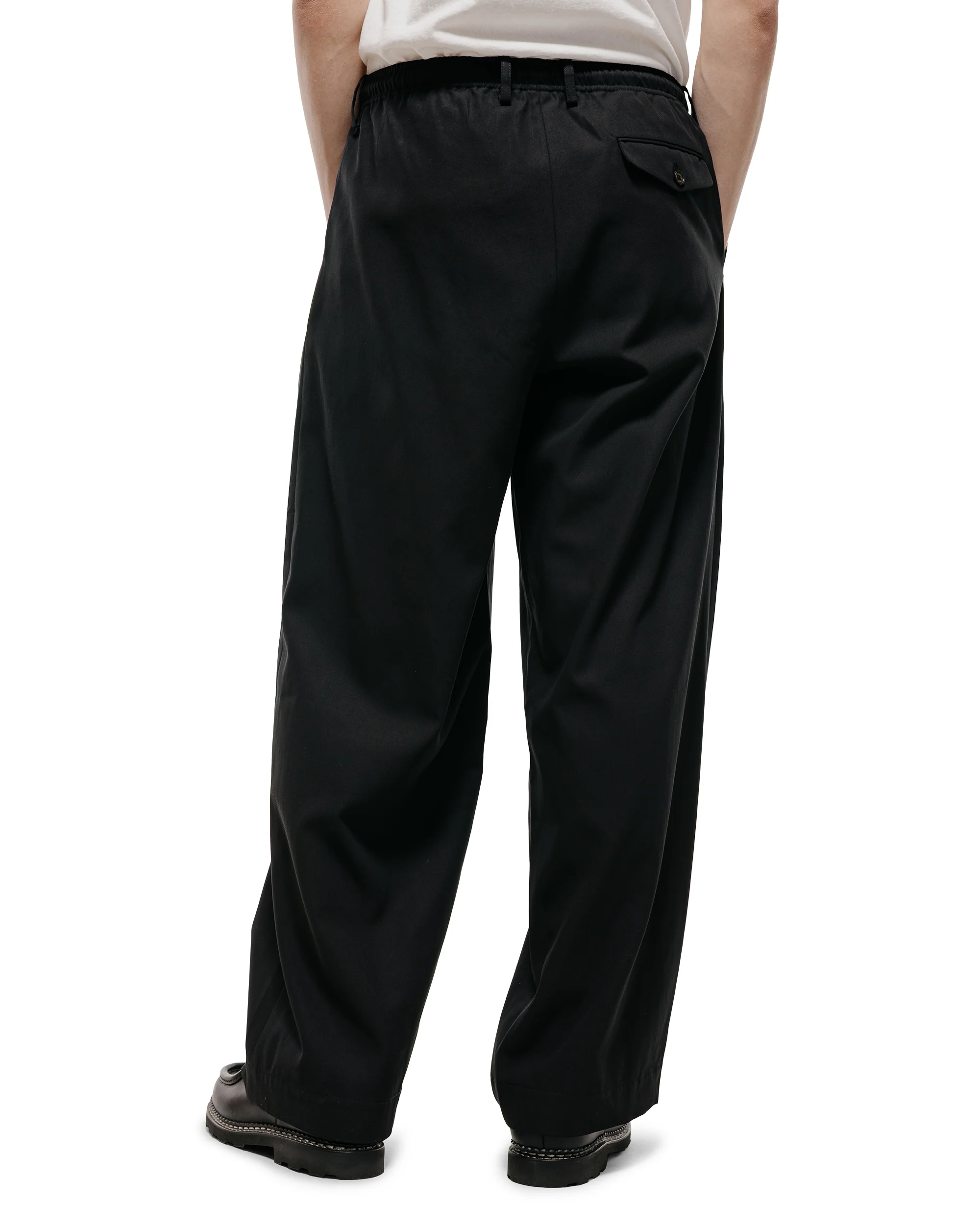 MARKAWARE Triple Pleated Easy Trousers Organic Cotton Voile Yarn Twill Black - Image 4