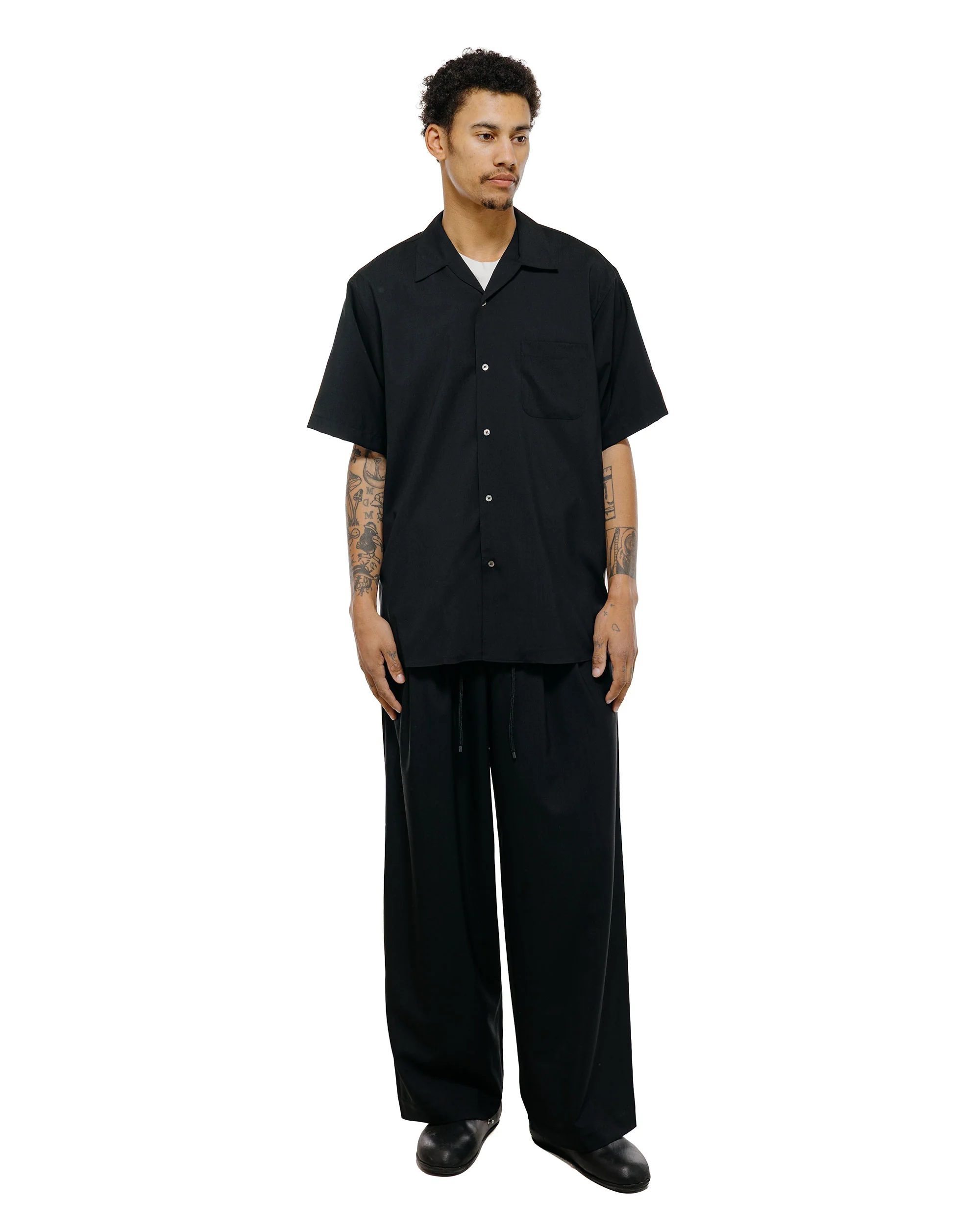 MARKAWARE Triple Pleated Easy Trousers Organic Wool 2/80 Tropical Black - Image 5
