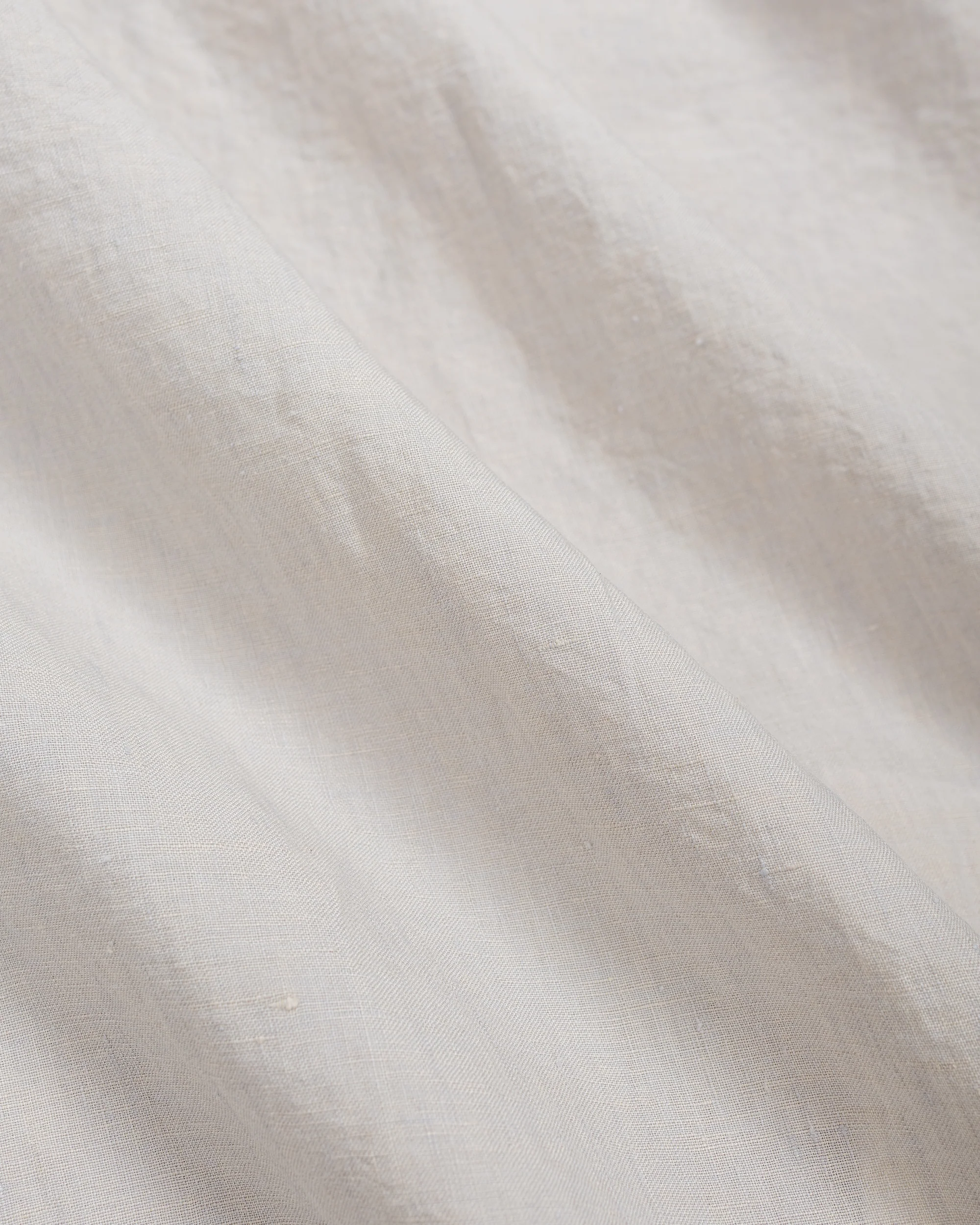 MotivMfg Mikhail Shirt Superfine Linen Broadcloth/Lt. Chambray - Image 6