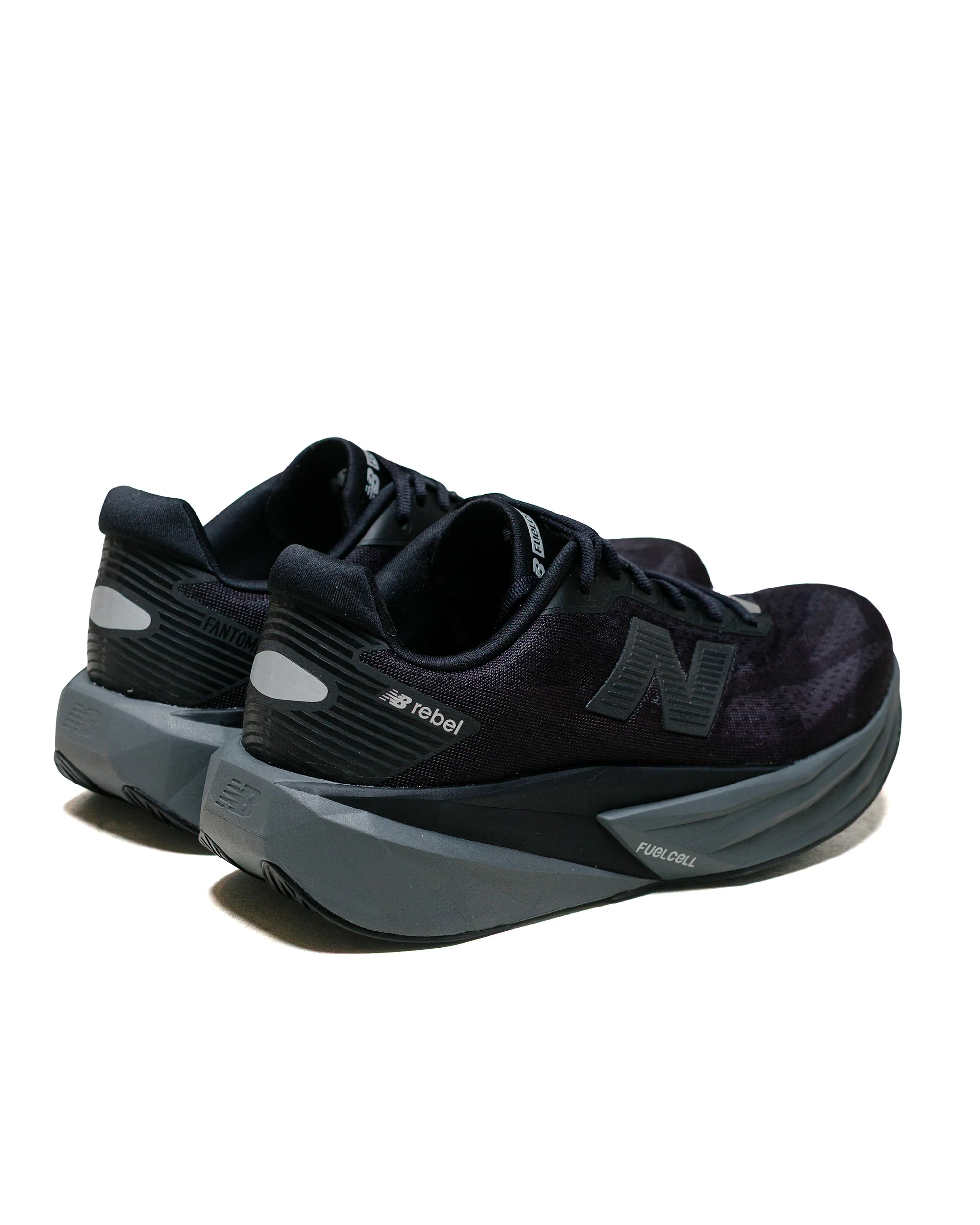 New Balance MFCXLC5 FuelCell Rebel v5 Black/Grey - Image 3