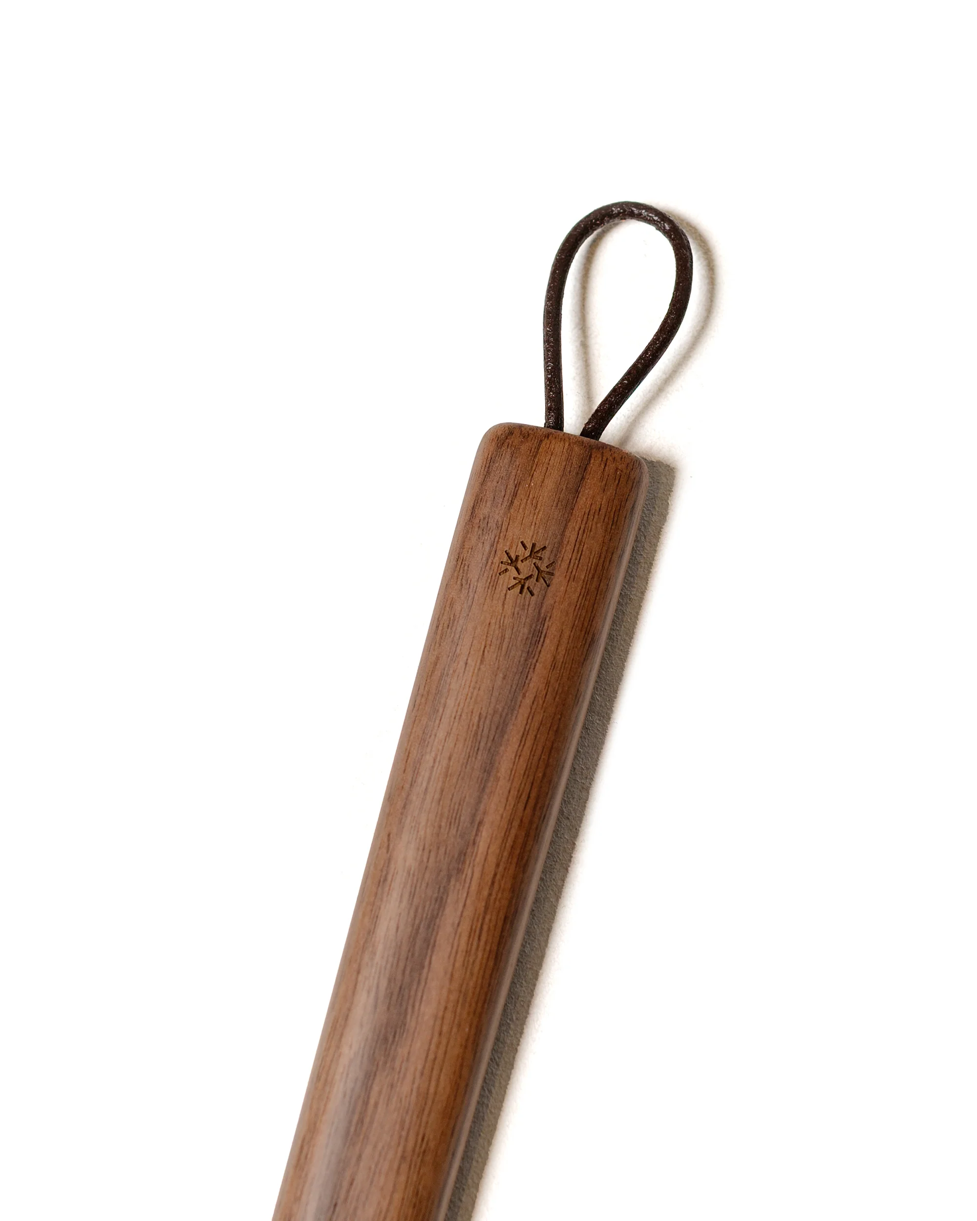 Sasaki Kogei Comfy Shoehorn Short Walnut - Image 4