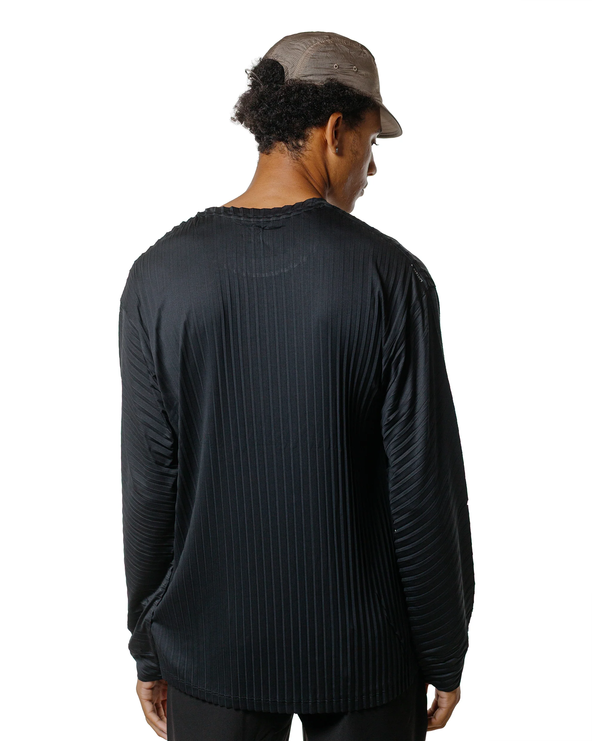 SATISFY AuraLite Pleated Long Tee Black - Image 3
