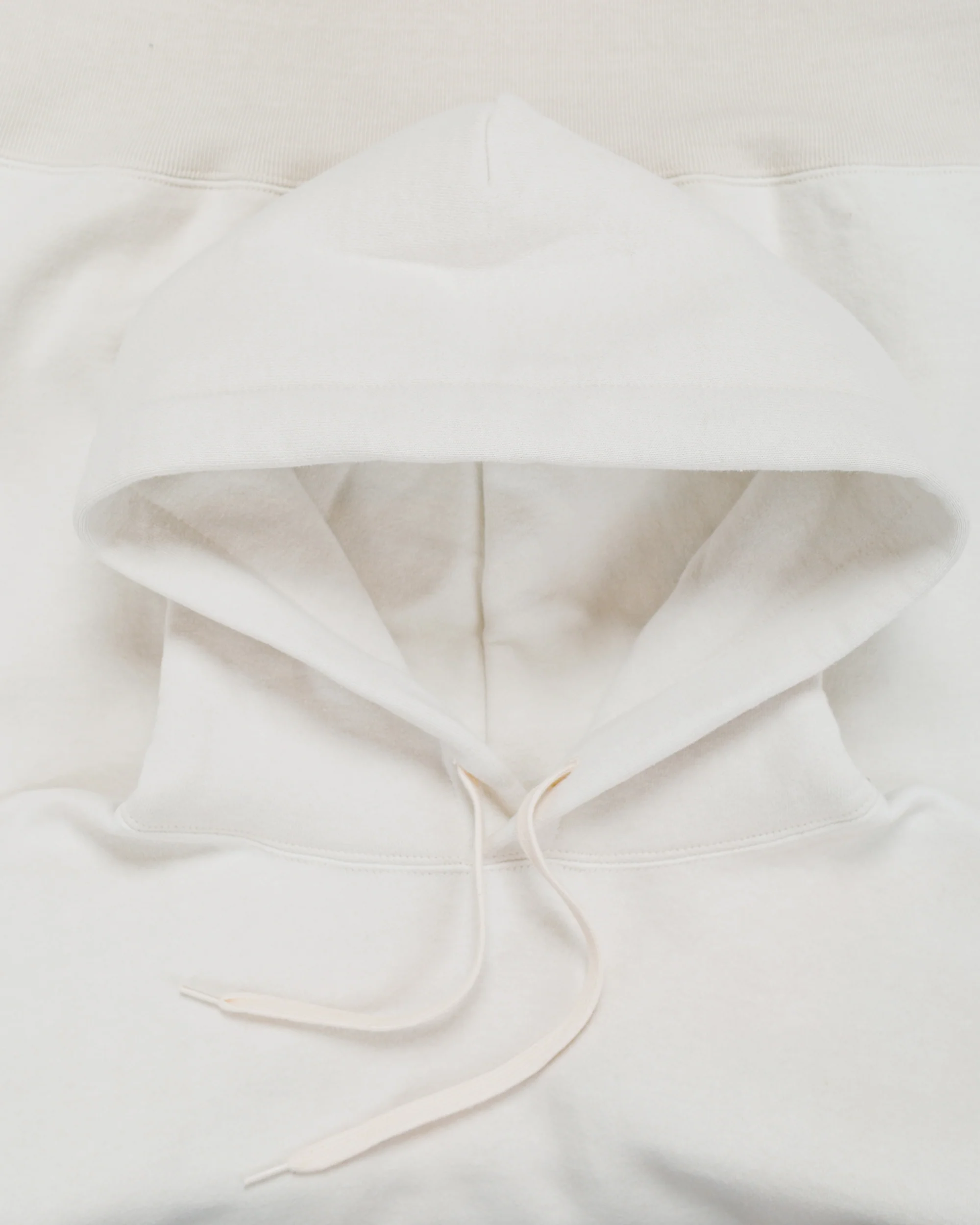 The Real McCoy’s MC24114 10 Oz. Loopwheel Hooded Sweatshirt Milk - Image 5