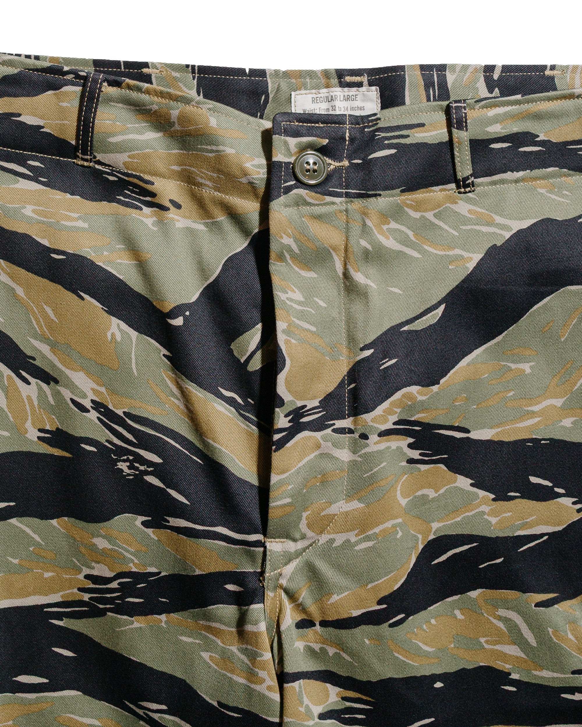 The Real McCoy's MP25004 Tiger Camouflage Shorts / Tadpole Green - Image 5